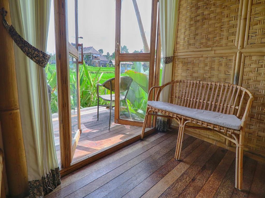 บิยุกุกุงสูทส์ & สปา (Biyukukung Suites & Spa)