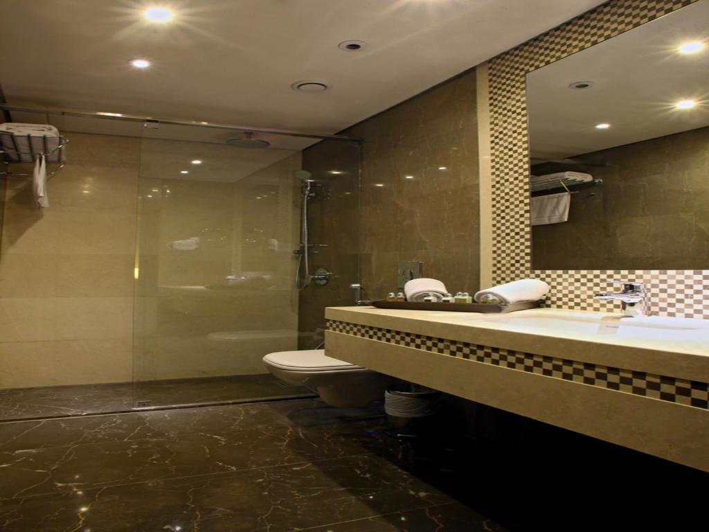 Lancaster Suites Raouche photo
