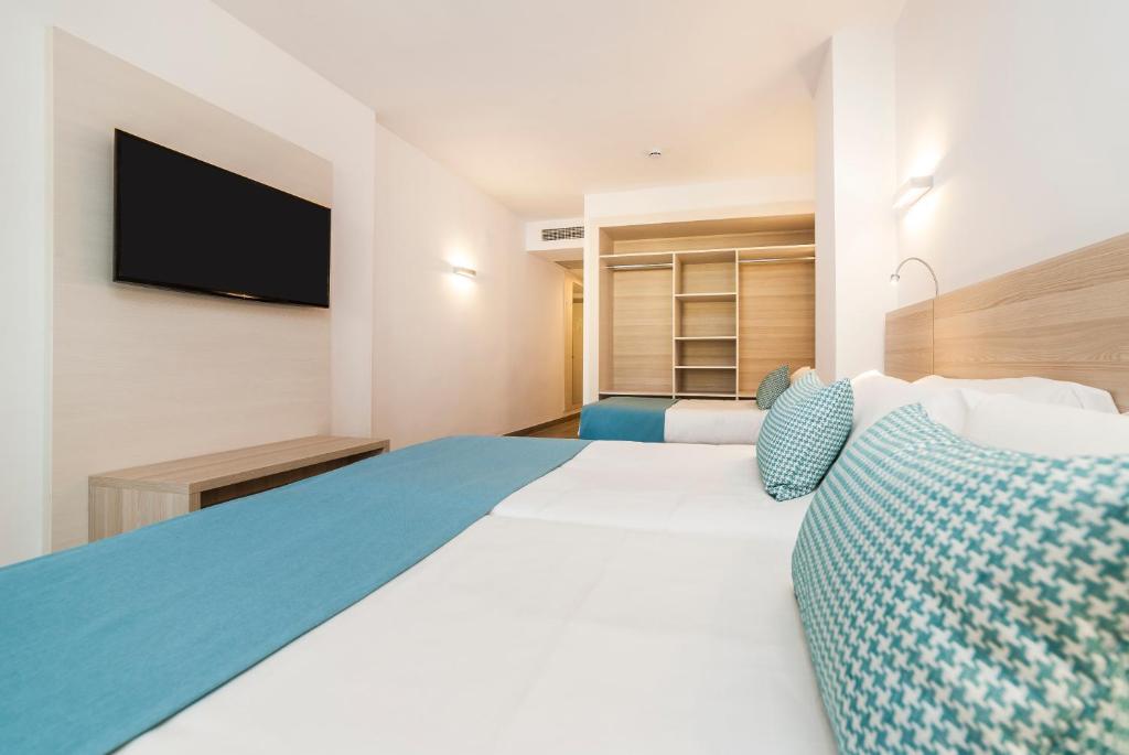 Globales Mimosa — Hotel rooms in Palma Nova, Balearic Islands