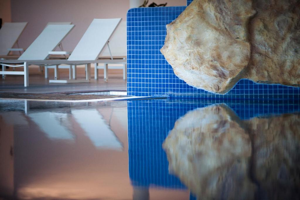 スイミングプール