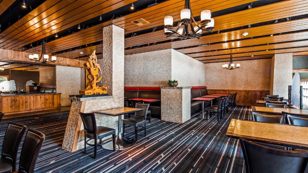 Best Western Premier Brian Head Hotel & Spa Photo 10