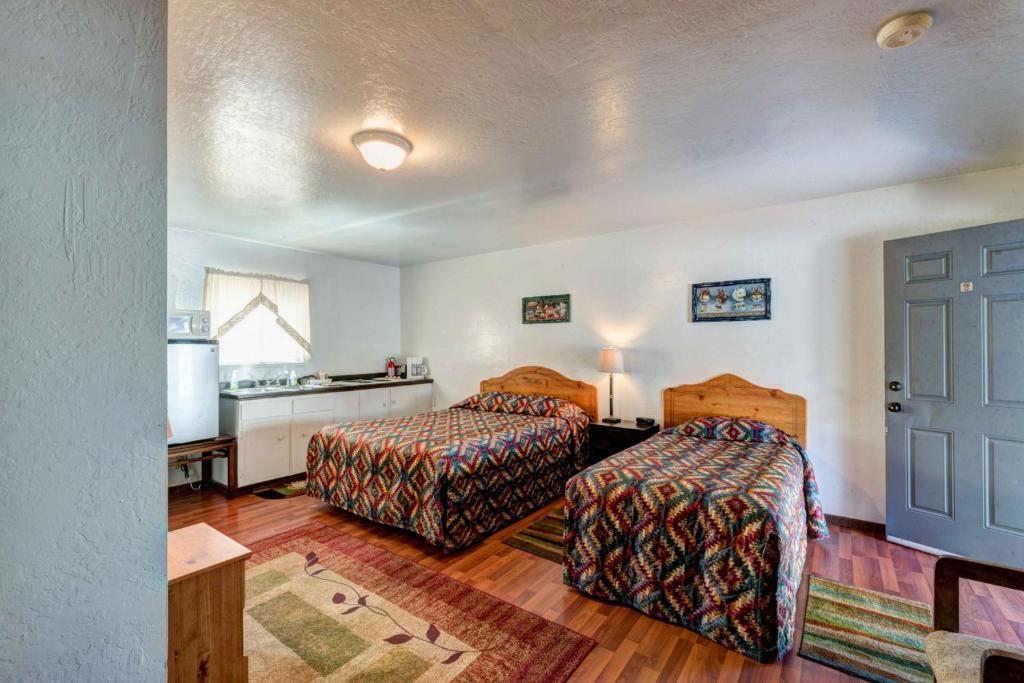 Lake Shasta Lodge photo