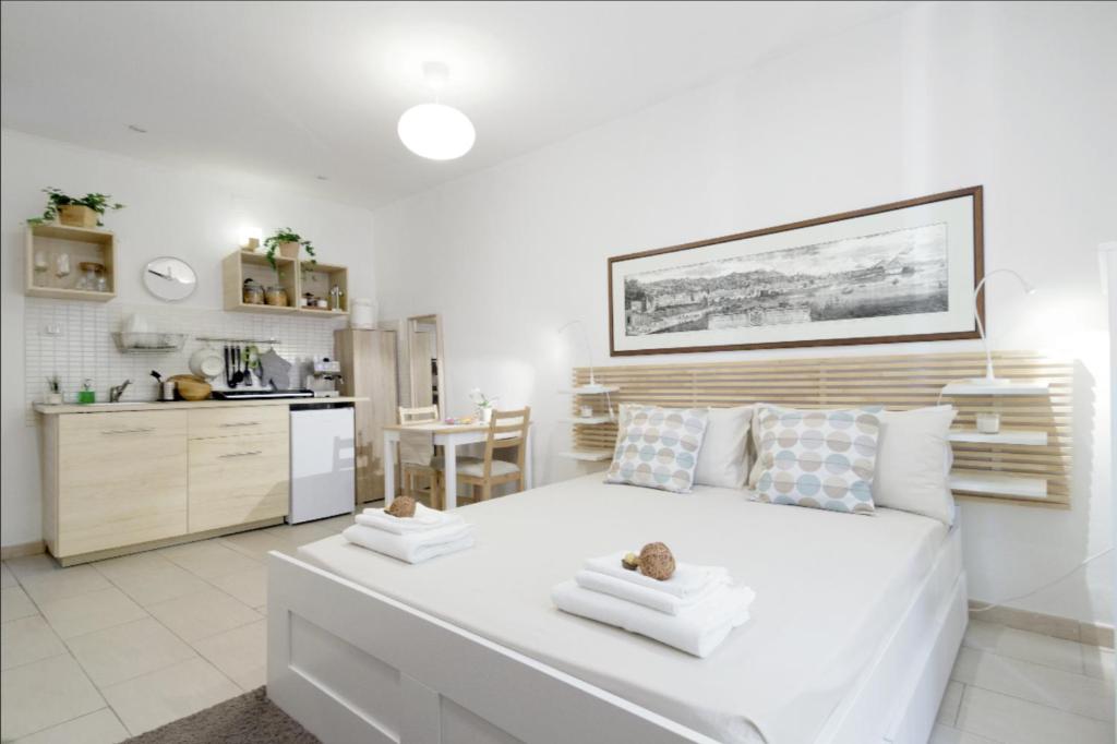 Lorenzo's Art Studio, Neapol