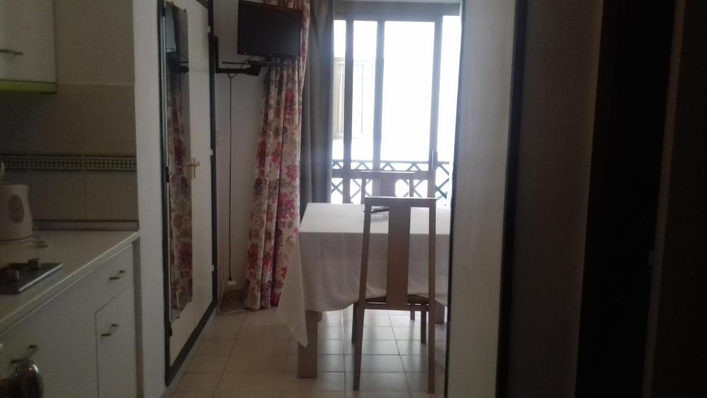 Apartamentos Mediterraneo — Hotel rooms in Nerja, Andalusia