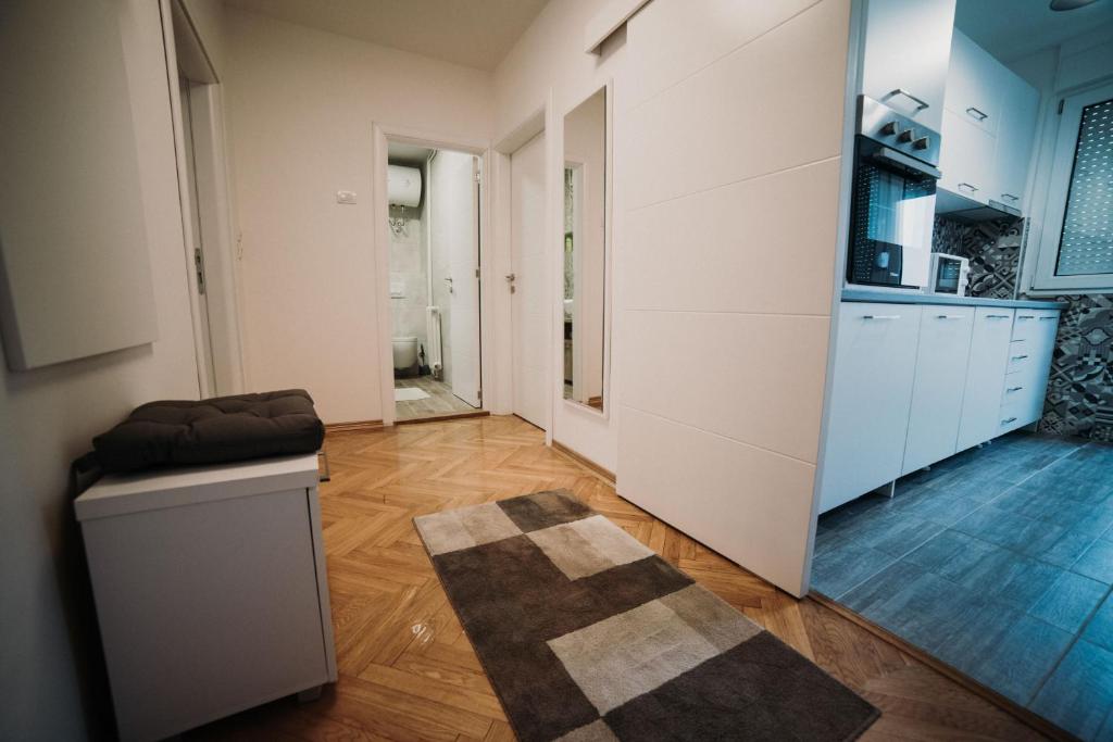 Modern apartment (50m2) in the center of Novi Sad - 3