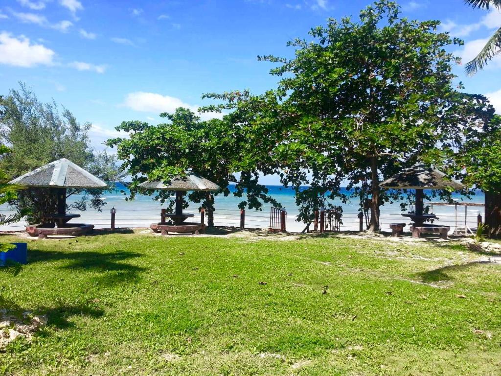 D's Oceanview Beach Resort photo