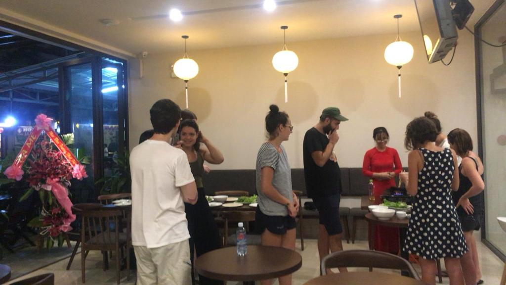 Nhà trọ & Bar Backhome