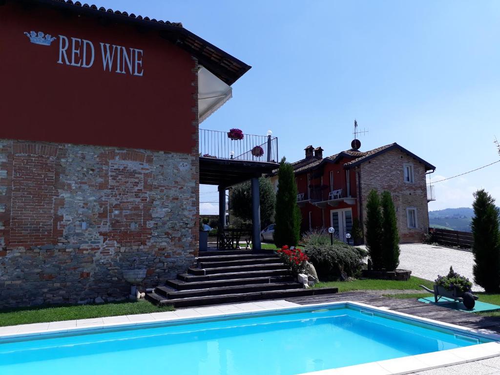 Red Wine Camere - 2