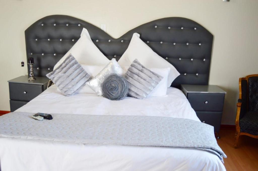 Shoes Guest House Mthatha book your hotel with ViaMichelin