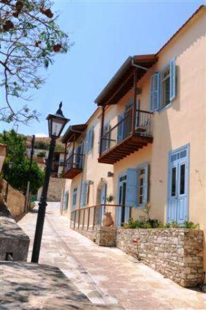 The Library Hotel Wellness Retreat — Hotel in Kalavasos