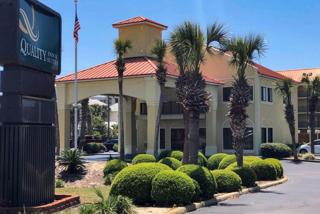 Quality Inn & Suites photo
