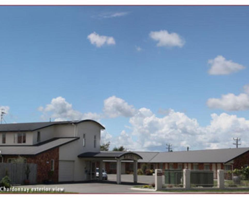 BK's Chardonnay Motor Lodge photo