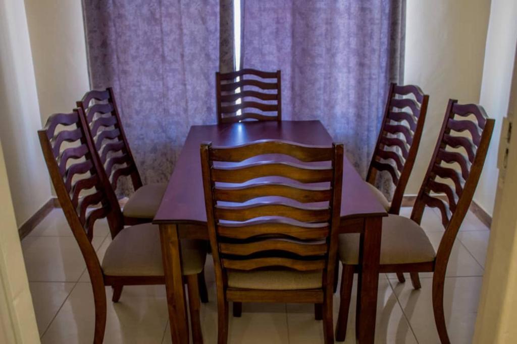 Lynm Residence photo