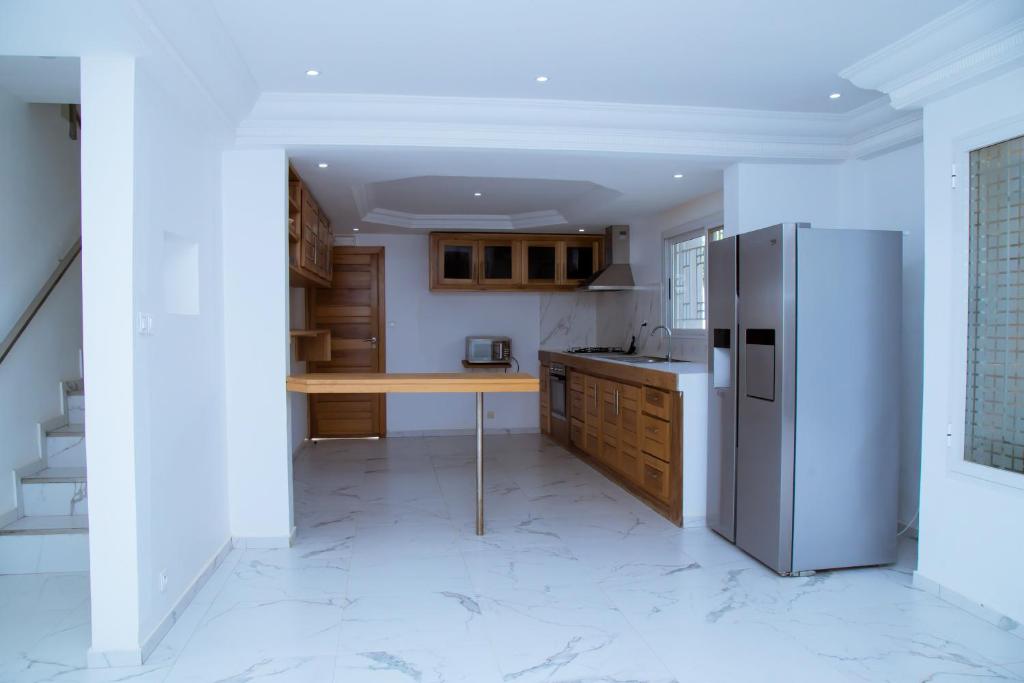 Villa Somone pied dans l eau 전경