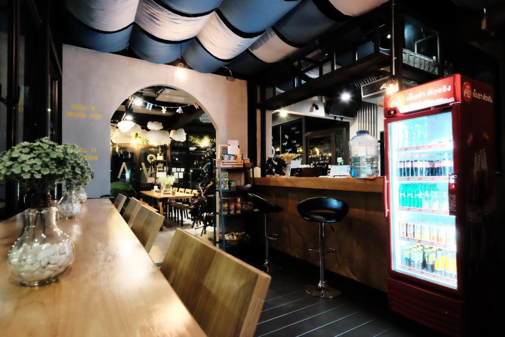 Shared lounge/TV area