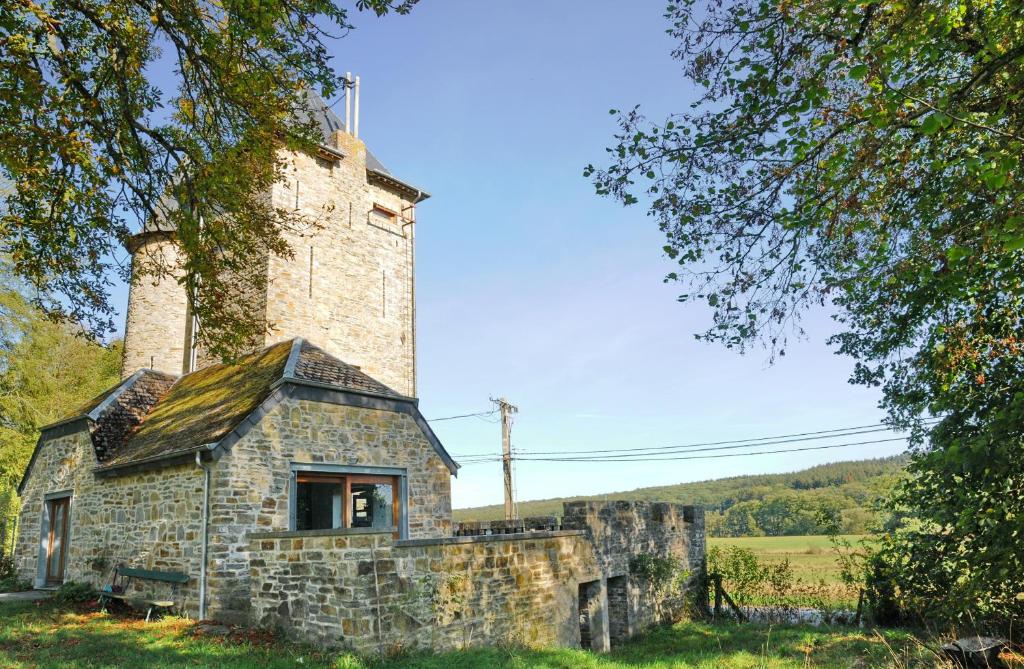 La Tour de Serinchamps photo