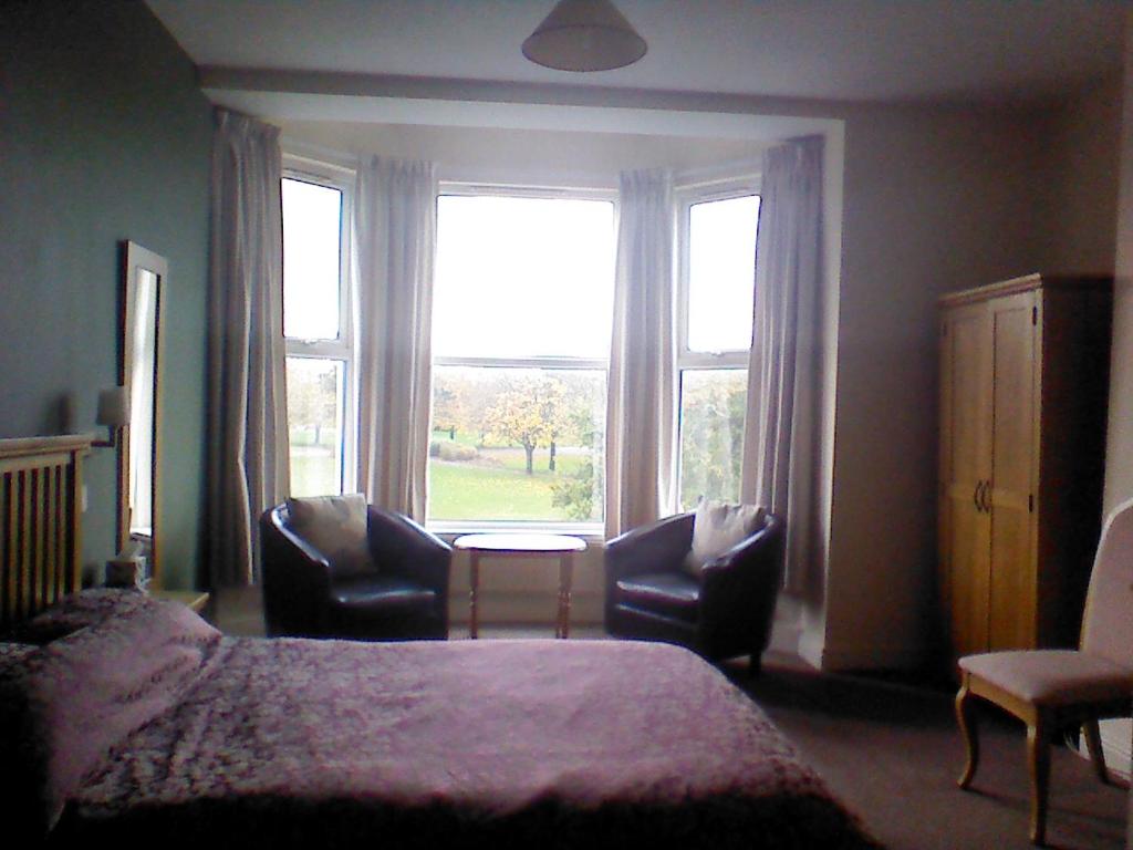 Mountbatten Hotel photo