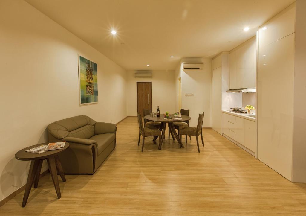 Kitchen, Luxfort 118 Service Suites in Penang