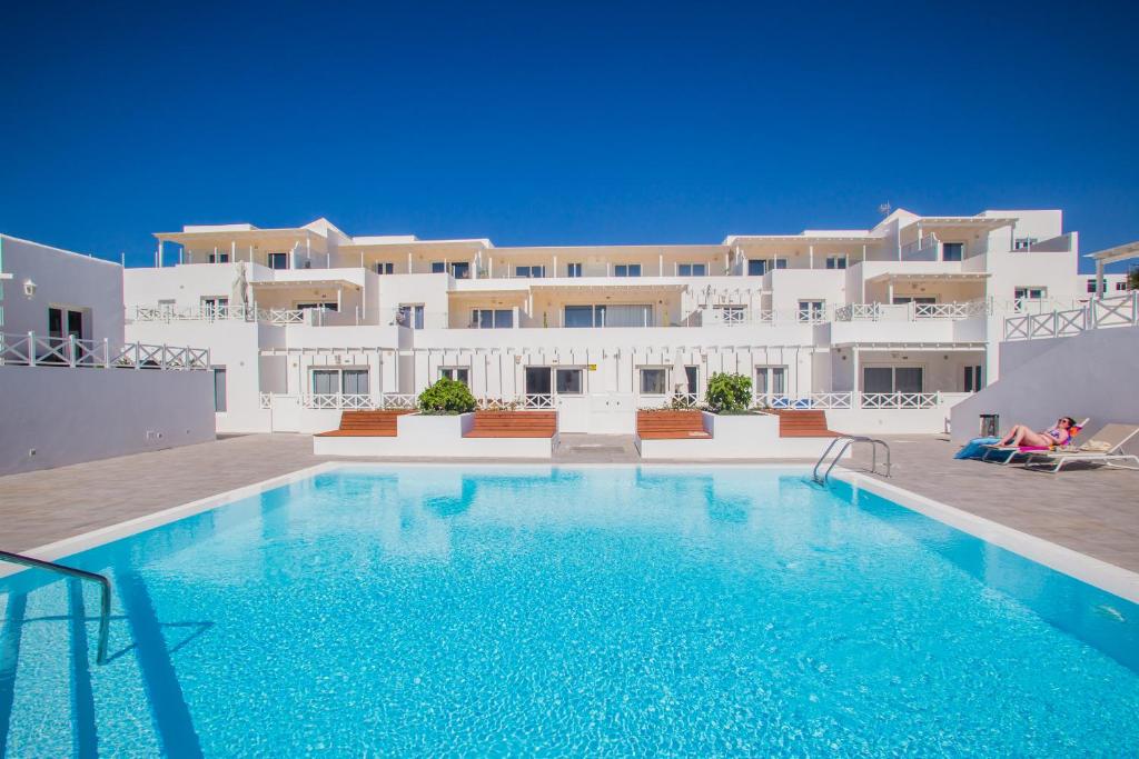 Flower Beach Suite 16 - 4