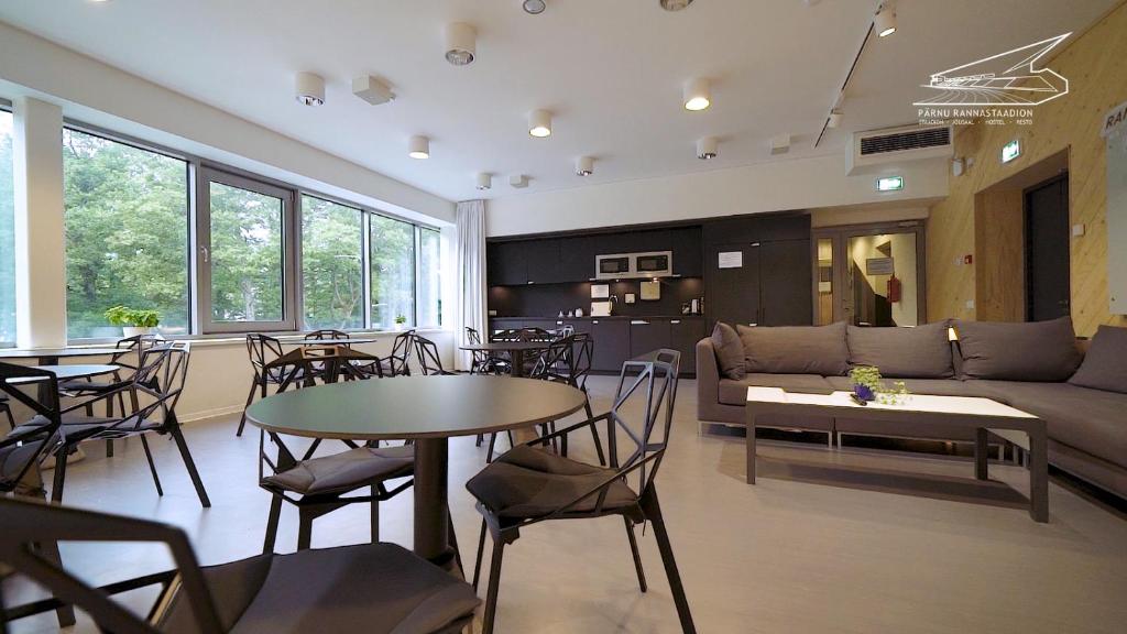 Kitchen, Parnu Rannastaadioni Hostel in Parnu