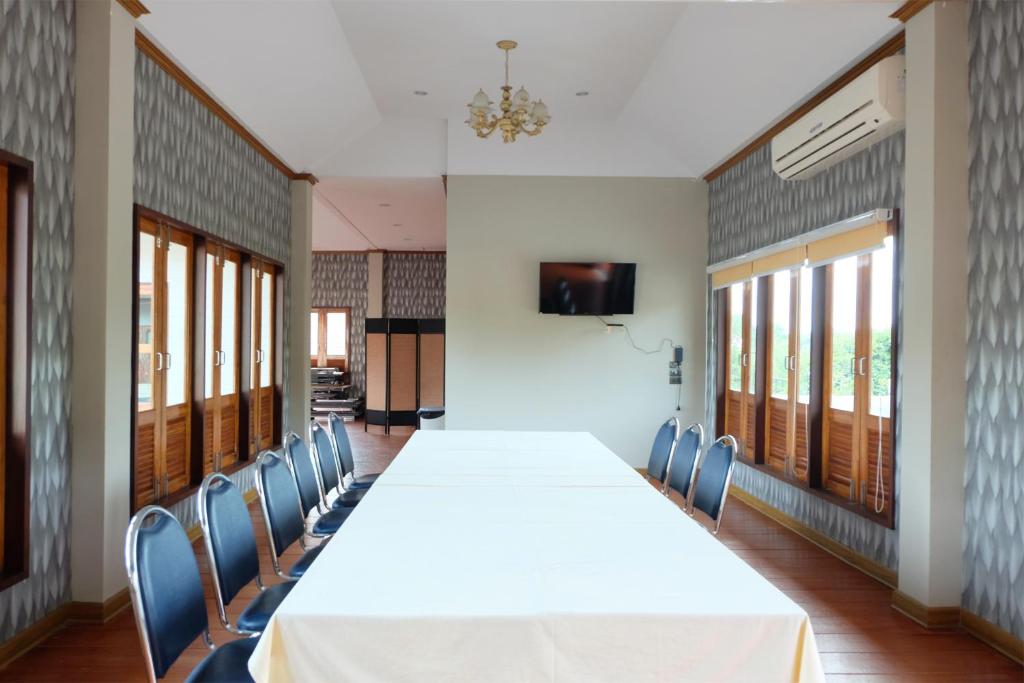 Meeting room / ballrooms, AKANTUKA HOMESTAY in Chanthaburi