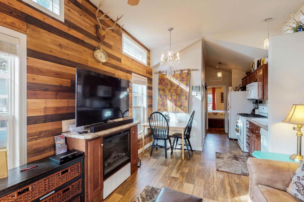 Cub Cottage photo