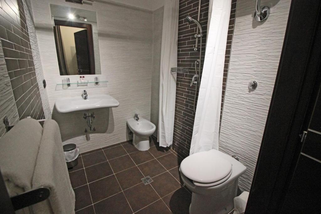 Hotel Charter - 2