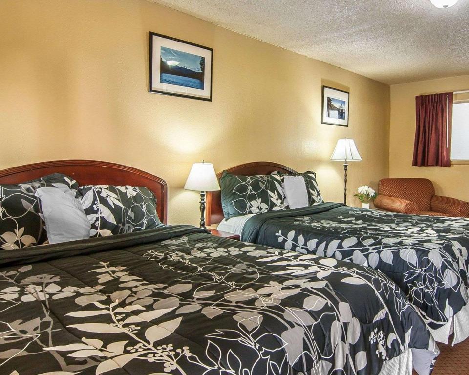 Rodeway Inn & Suites Bend Photo 4