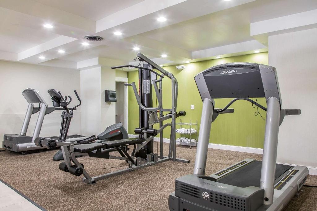Quality Inn & Suites Middletown - Newport Photo 5