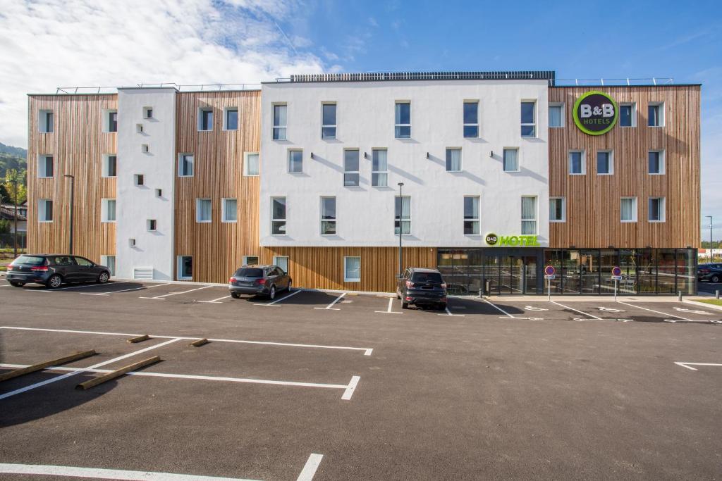 B&amp;B HOTEL ANNEMASSE Saint-Cergues — Hotel in Saint-Cergues