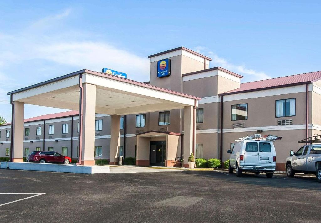 Comfort Inn Jackson I-40 photo