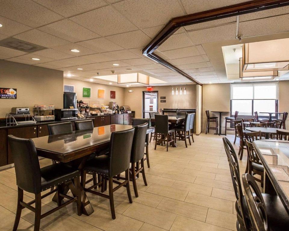 Food and beverages, Comfort Suites Stafford Near Sugarland in Houston (TX)