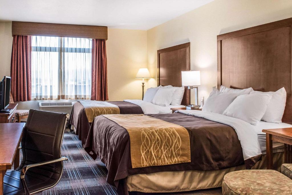 Comfort Inn & Suites Sheridan Photo 18