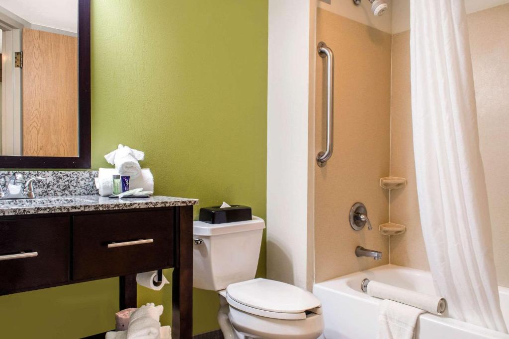 Sleep Inn & Suites photo