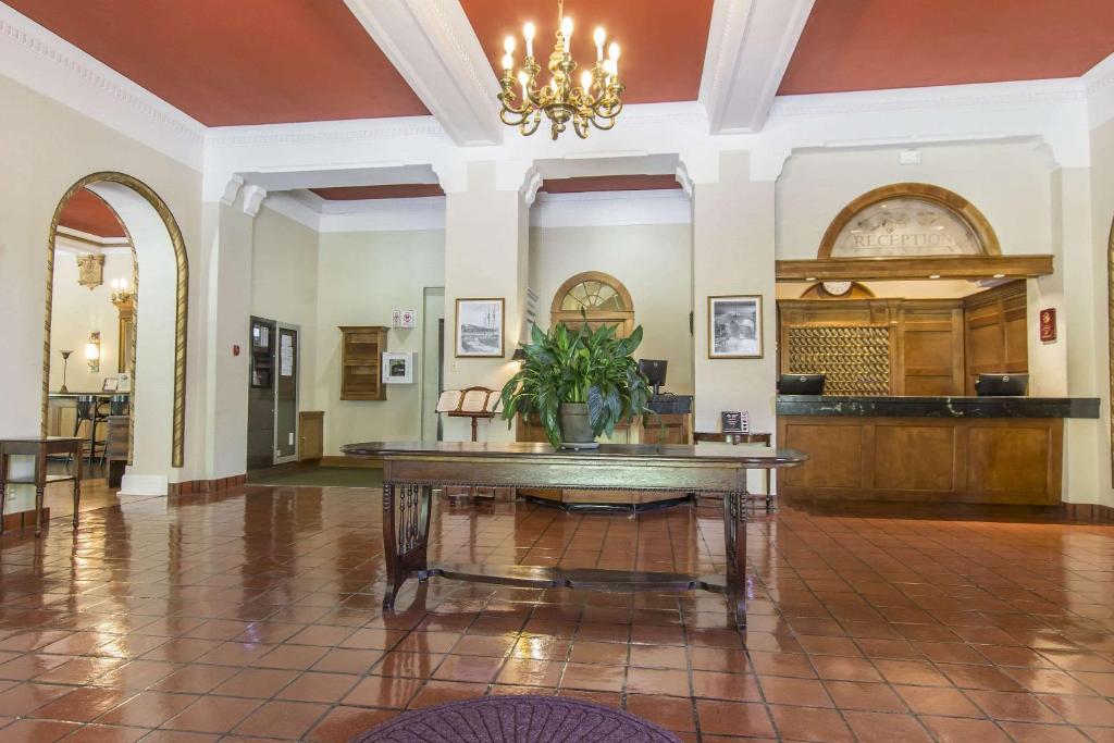 Lobby, Digby Pines Golf Resort in Digby (NS)