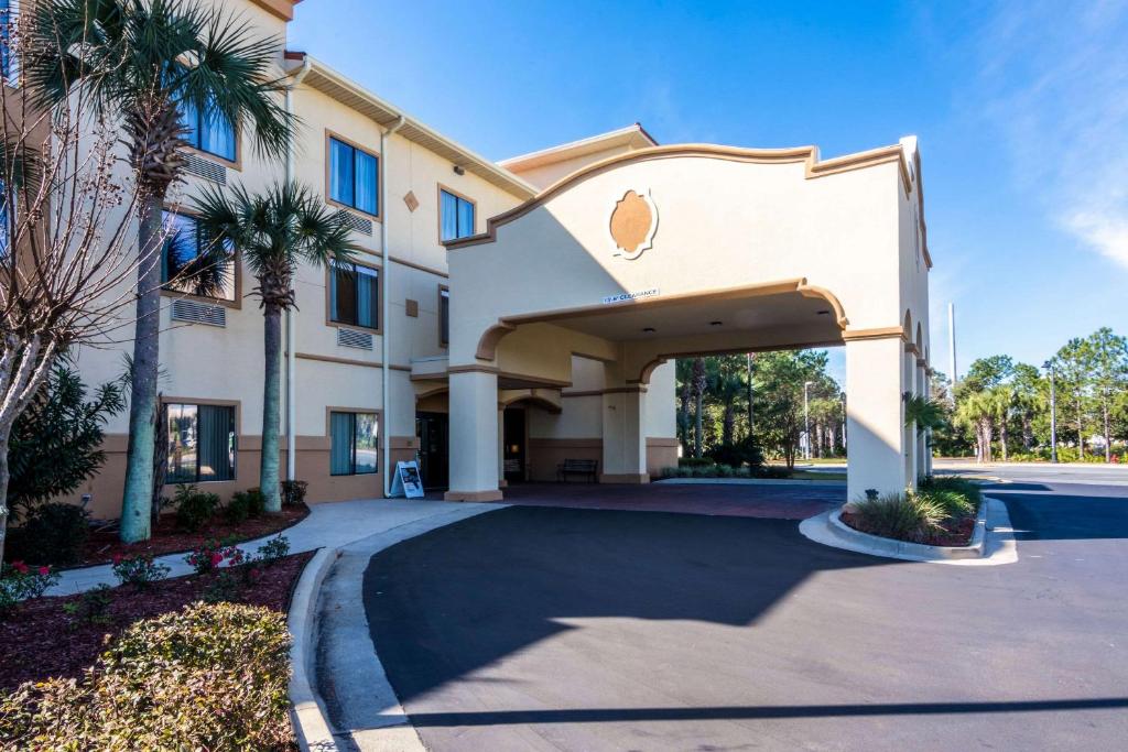 Comfort Suites Panama City Beach Hotel photo