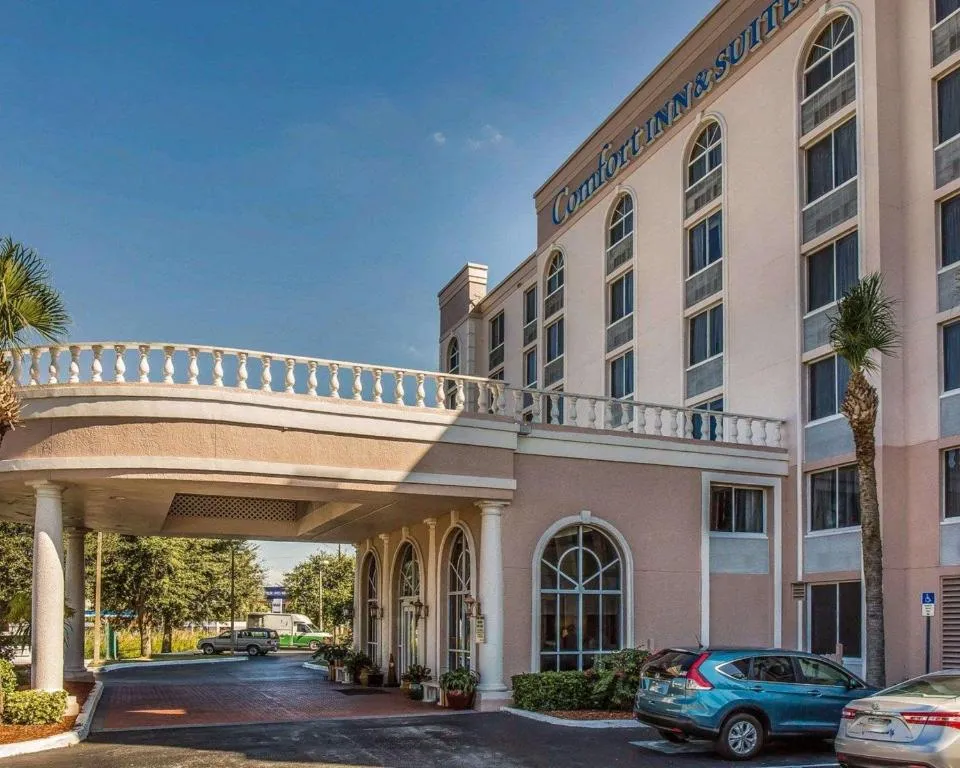 Comfort Inn & Suites Lakeland North I-4，位于莱克兰的酒店