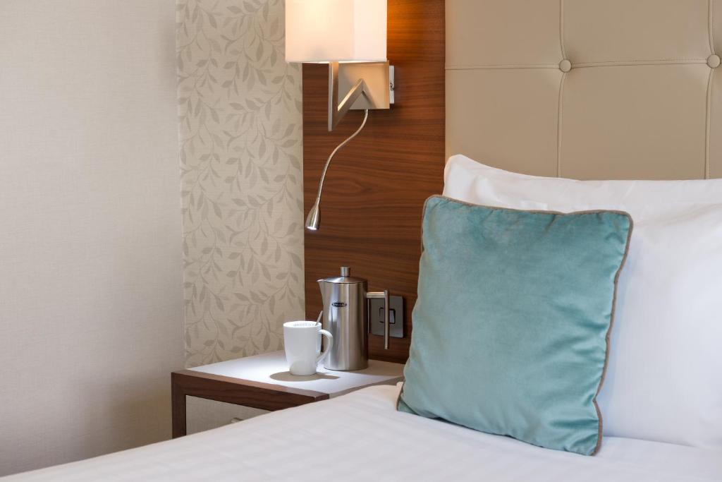 Red Lion Hotel photo