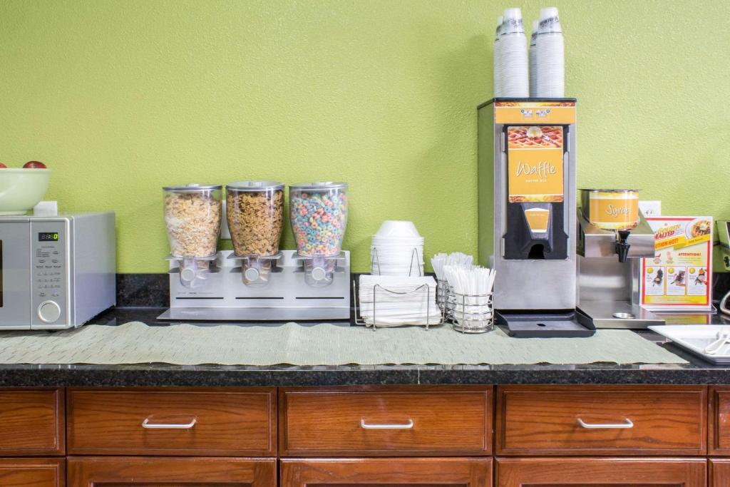 Quality Inn & Suites Sioux City Photo 21