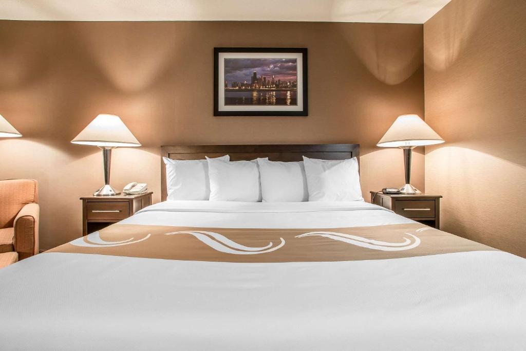 Quality Inn Elgin I-90, Elgin