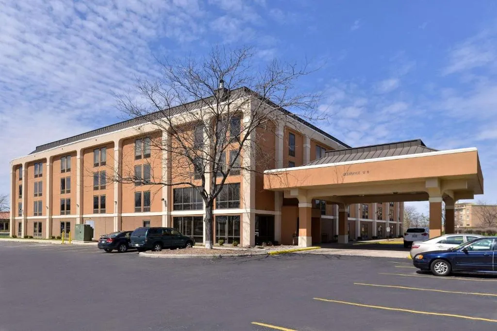 Quality Inn & Suites Matteson near I-57，位于马特森的酒店