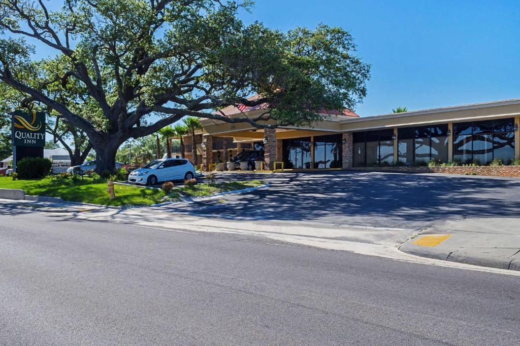 Quality Inn Biloxi Beach Biloxi photo