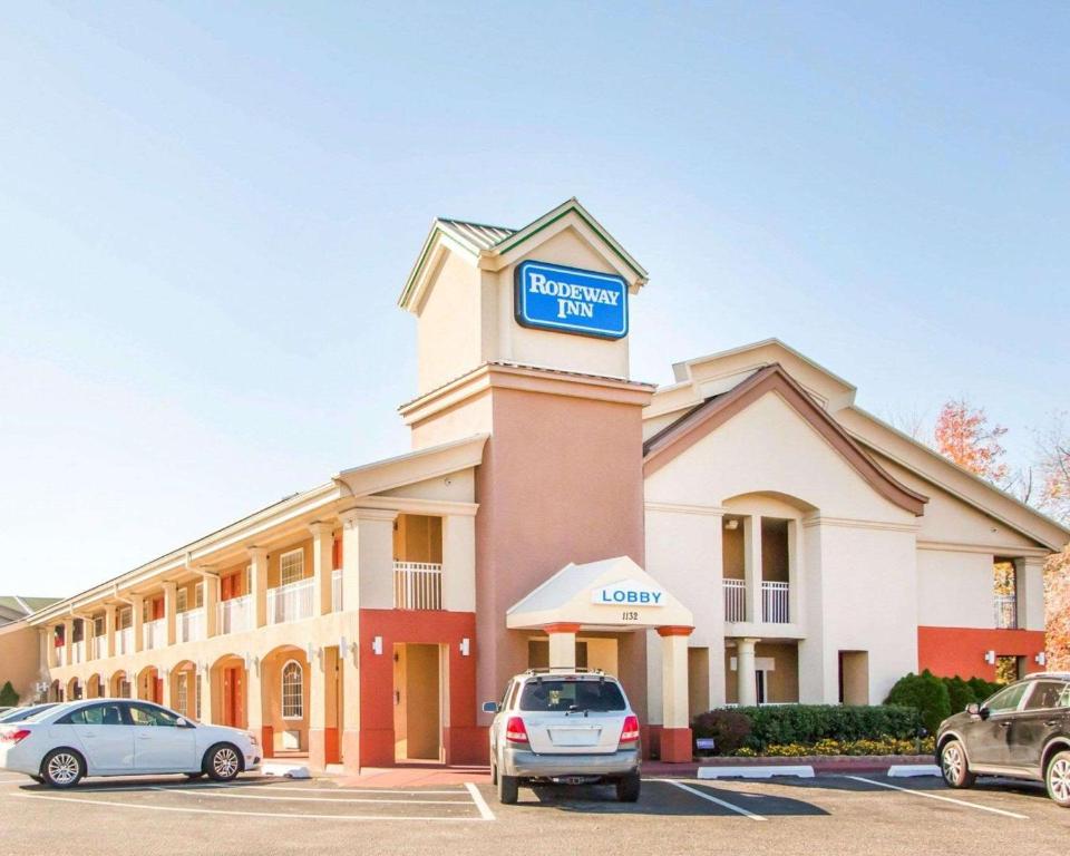Rodeway Inn photo
