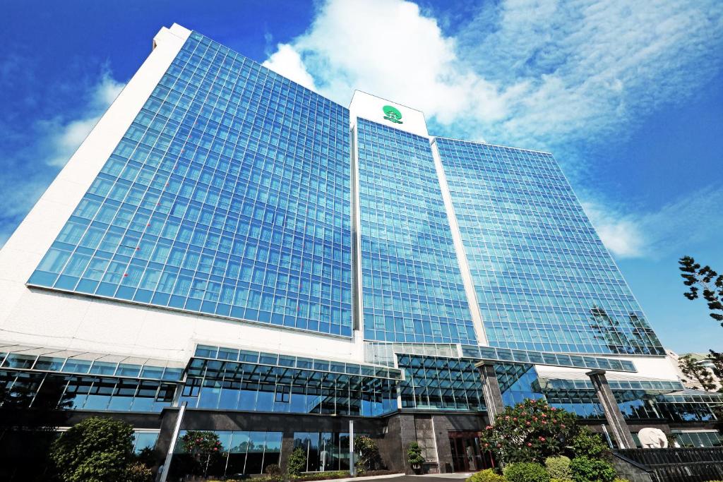 Hotel Exterior Image