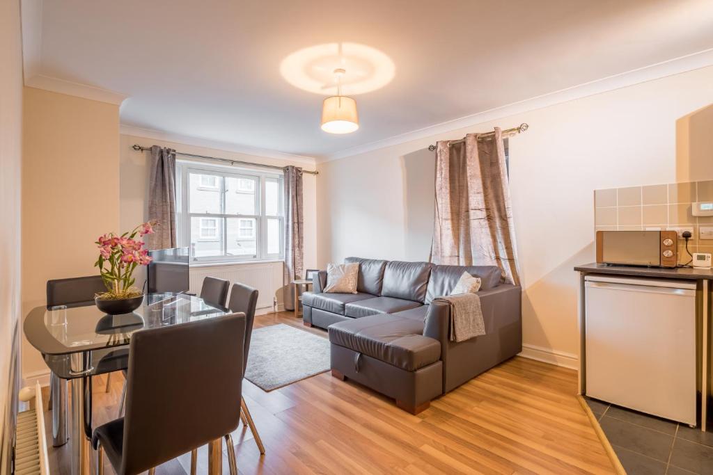 Koala &amp; Tree - Bridge view 1 Bed apartment - Short Lets &amp; Serviced Accommodation Cambridge — Hotel in Cambridge