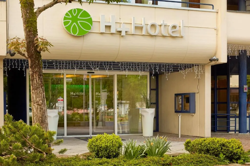 恩格尔伯格H+温泉酒店 ，位于英格堡的酒店