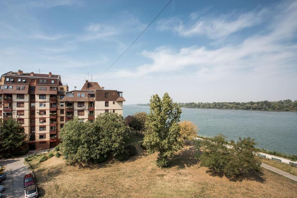 Dunavski Kej 9 photo