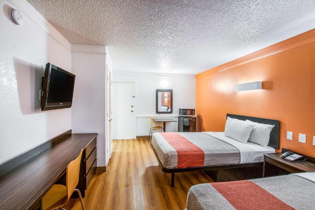 Motel 6-Euless, TX - DFW West photo