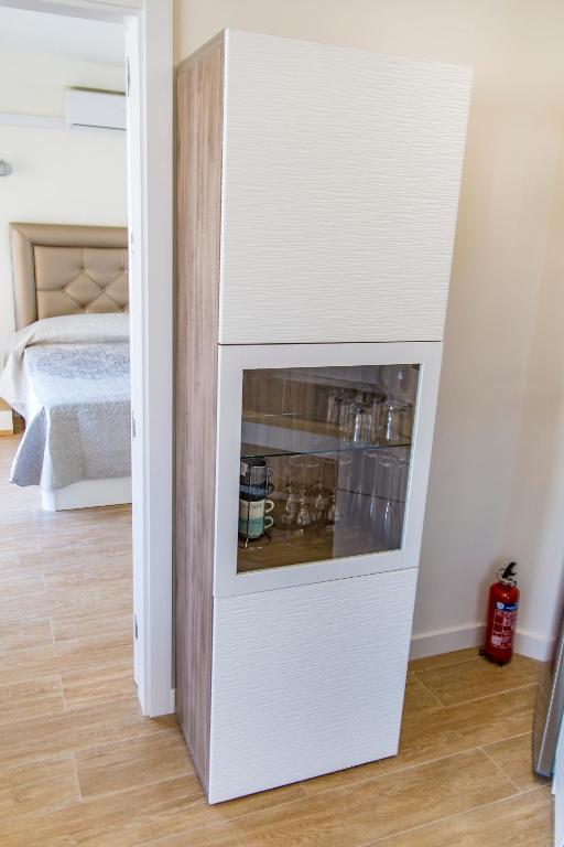 New Apartment Near the Beach & Train Station in Club Playa Flores - 5