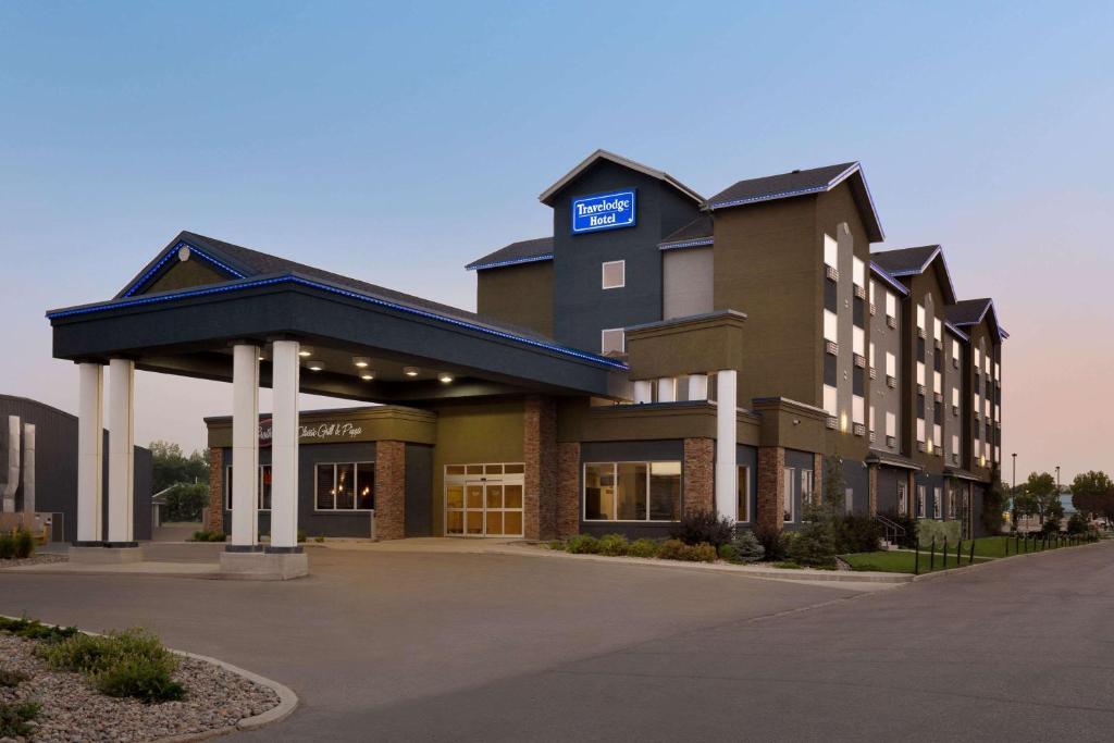 Travelodge by Wyndham Weyburn photo